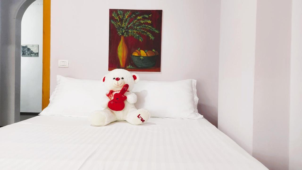 Spacious Family-Friendly Apartment In The Heart Of Bllok Тирана Екстериор снимка