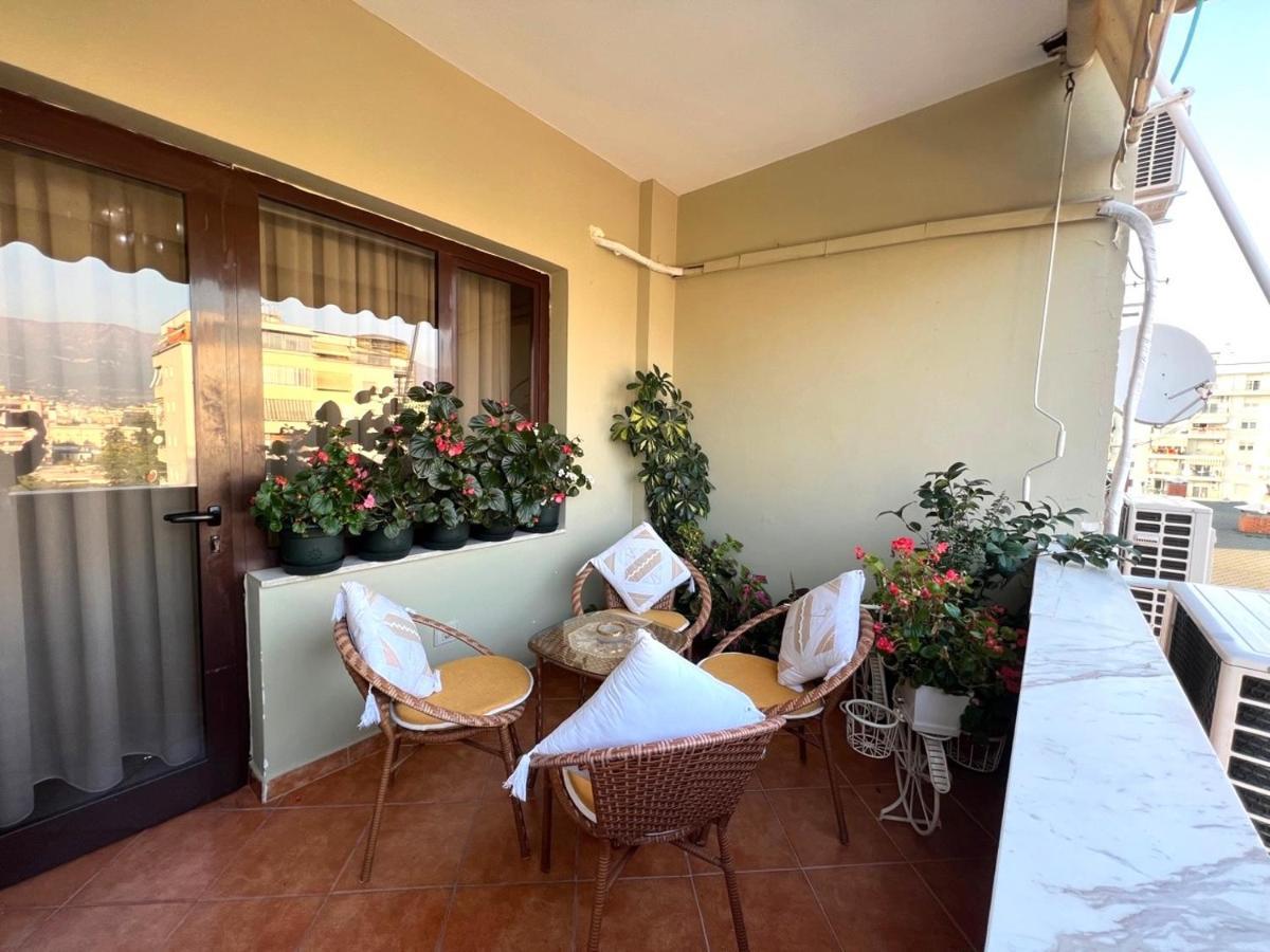 Spacious Family-Friendly Apartment In The Heart Of Bllok Тирана Екстериор снимка